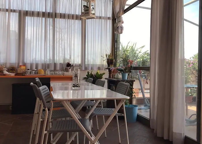לינה וארוחת בוקר Highgarden רומא